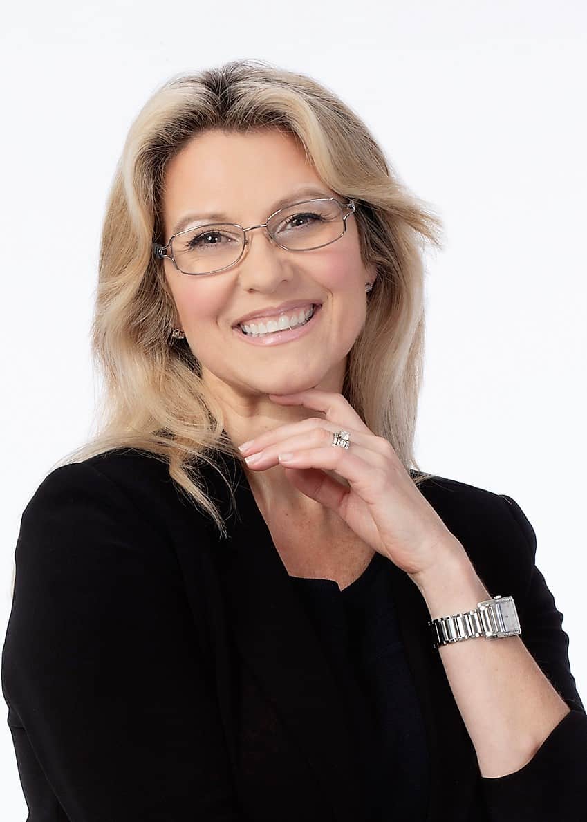 Roberta McLaren Our Team Commonwealth Financial